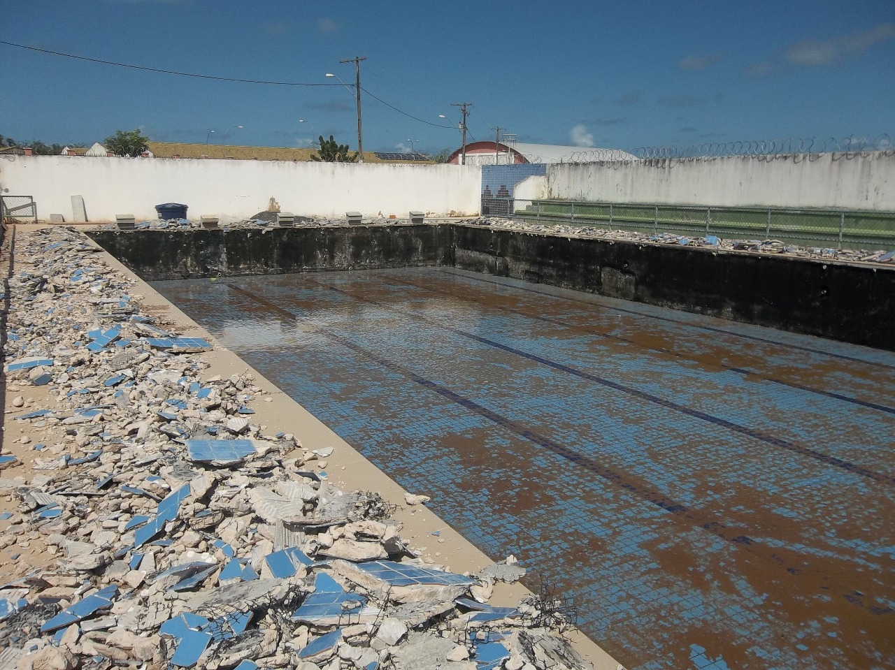 Obras De Recuperaa A O Da Piscina Semiola Mpica De Itinga Esta O Avana