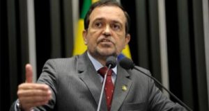 Foto: DivulgaA�A?o/ Site oficial do Senador Walter Pinheiro