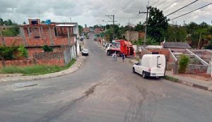 650x375_rua-dois-de-julho-lauro-de-freitas_1647365