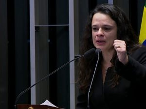 (Foto: ReproduA�A?o/TV Senado)