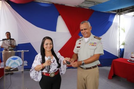 Moema anuncia ampliaA�A?o da Base ComunitA?ria de Itinga na festa de cinco anos