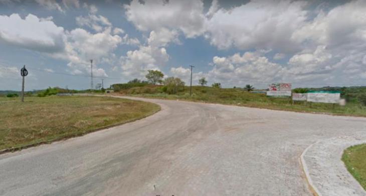 Corpos carbonizados foram encontrados na região do CIA em Simões Filho (Foto: Reprodução/Google Street View)