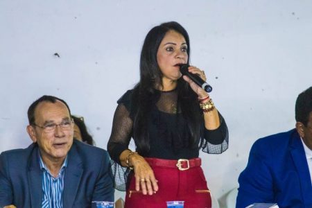 Prefeita Moema Gramacho anuncia proposta para reajuste de IPTU de Lauro de Freitas