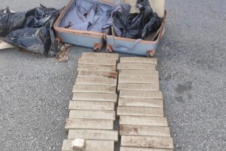 Grávida de 8 meses é presa com 30 kg de maconha em barreira sanitária na Bahia