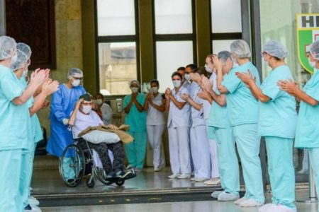 Brasil assume primeiro lugar em número de recuperados de covid-19