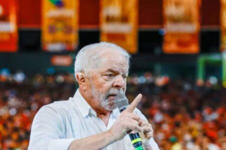 Lula veta aula de programação e robótica nas escolas