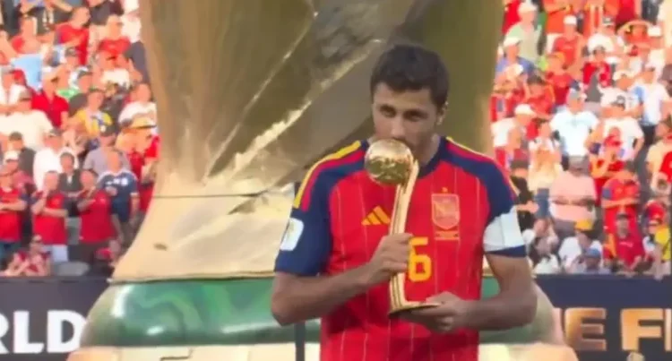 Rodri é eleito o melhor jogador da Copa do Mundo de 2026