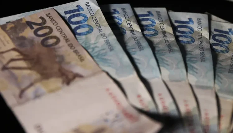 ArrecadaÃ§Ã£o federal cresce 7,7% e chega a R$ 264,4 bilhÃµes em junho