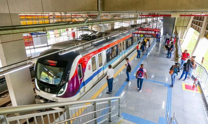 Metrô de Salvador passa a ter vagão preferencial para mulheres nos horários de pico