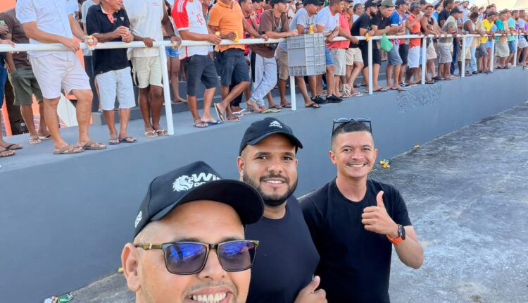 Torcida da Seleção de Crisópolis na estreia em casa contra o Rio Real