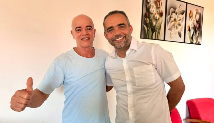 Russo e Rosalvo durante encontro na casa da liderança em Lauro de Freitas