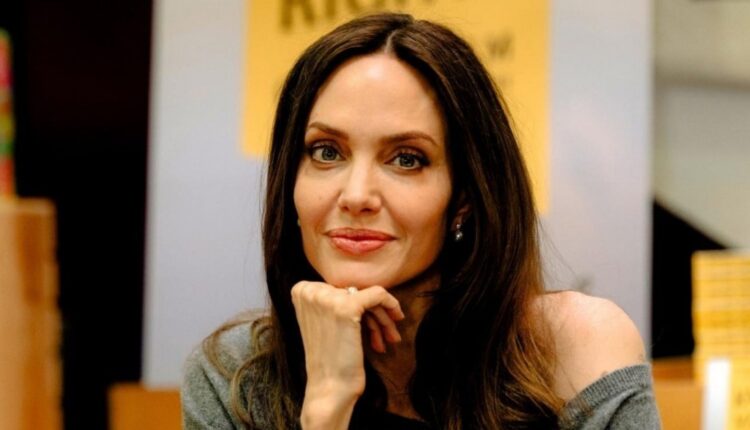 A atriz Angelina Jolie