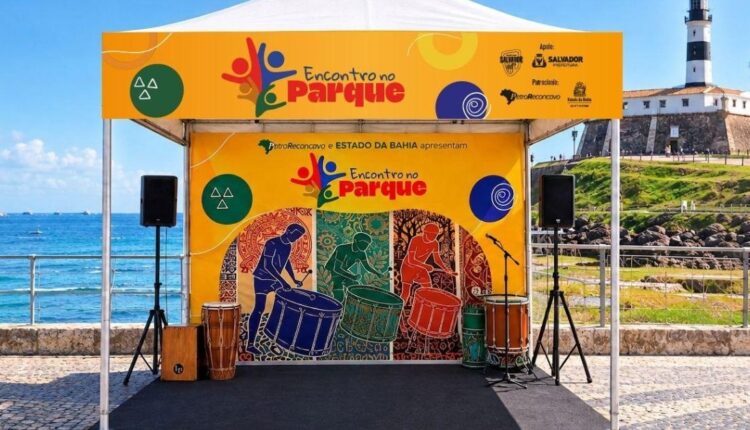 Estrutura do projeto Encontro no Parque na orla de Salvador