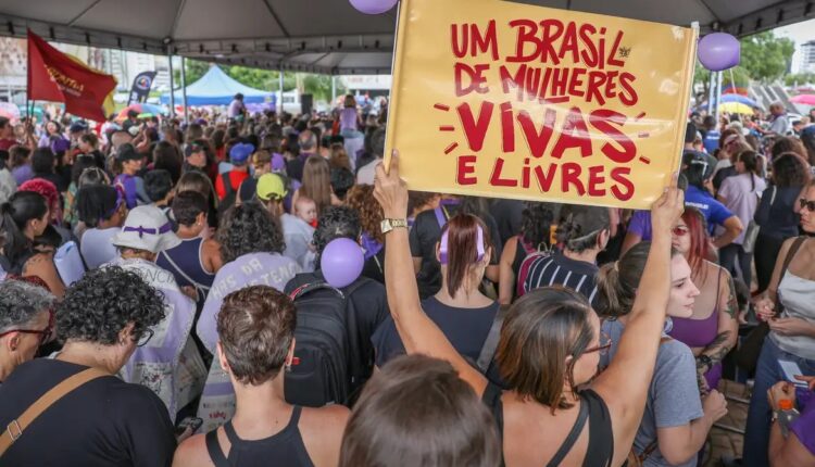 Mulheres em ato contra a violência