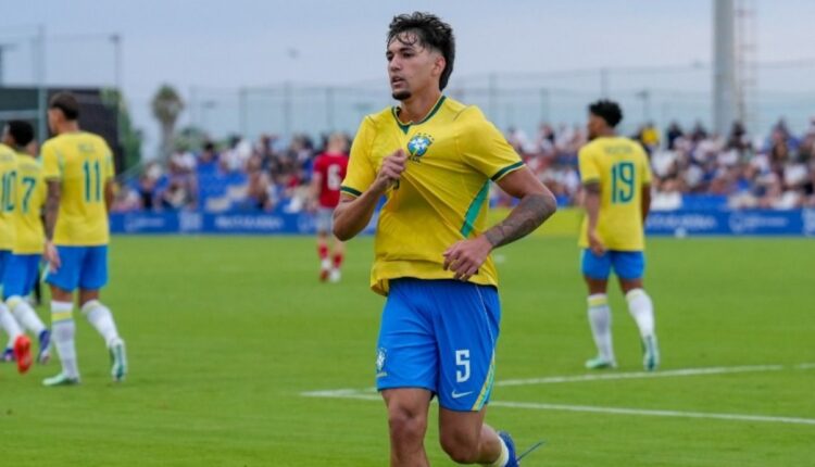 Jogadores da Seleção Brasileira Sub-20 em campo