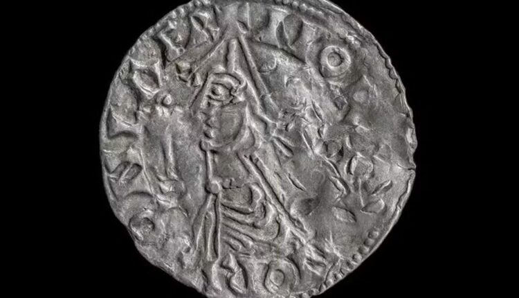 Moeda de prata da Era Viking